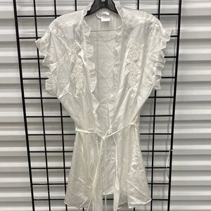 Elegant White Embroidered Robe